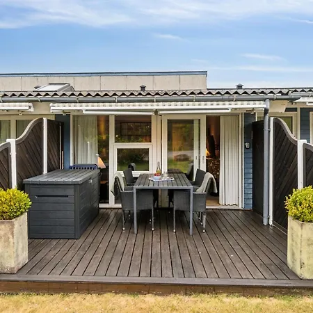 Apartamento Emppu - 300m From The Sea By Interhome Neksø