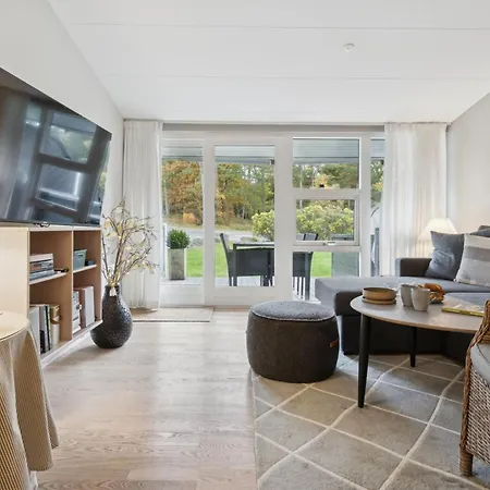 Apartment Emppu - 300m From The Sea By Interhome