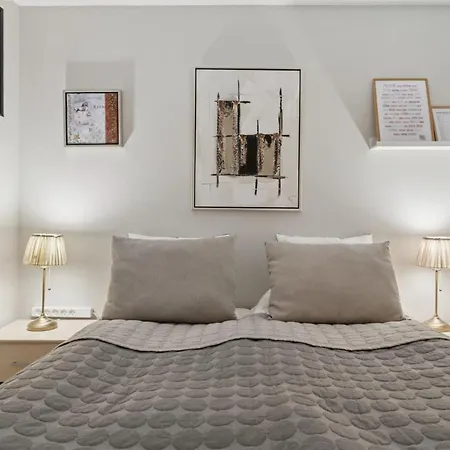 Apartment Emppu - 300m From The Sea By Interhome Neksø
