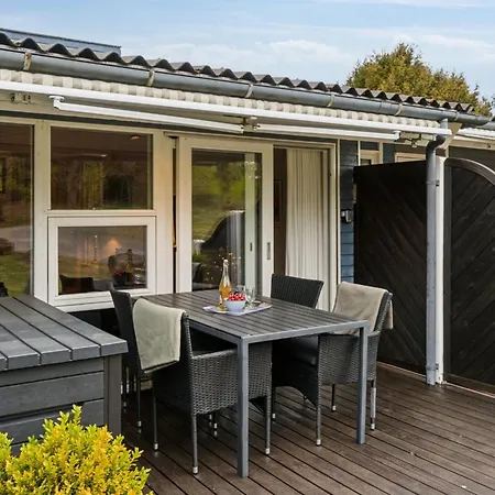 Apartamento Emppu - 300m From The Sea By Interhome Neksø